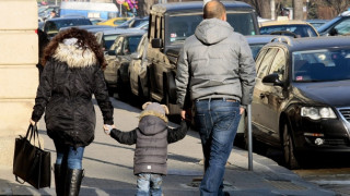 Държавна помощ при карантиниране на деца до 14 години: Ето какво трябва да знаем за нея