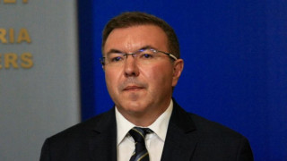 Министър Костадин Ангелов удължи епидемичната обстановка!