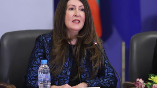 Жените ликуват, Херо Мустафа откри бизнес академия за тях в Бургас!