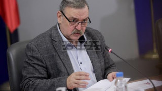 Здравният министър: Към момента няма да отваряме детските градини!
