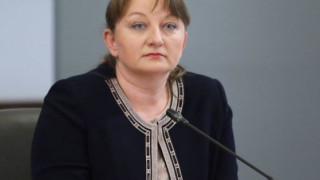 Сачева разкри какви ще са промените в пенсиите на учителите
