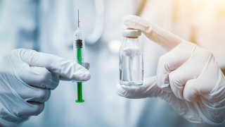 Pfizer и AstraZeneca си подадоха ръка в името на…