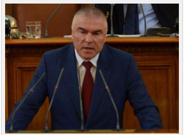 ЦИК глоби Марешки, че нарекъл Каракачанов „шкембе войвода“