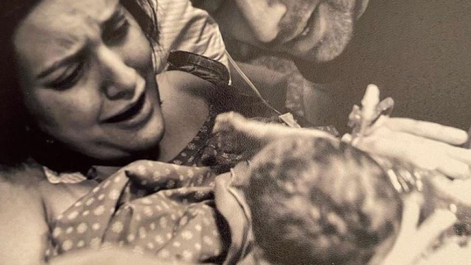 Бергюзар Корел с емоционално признание след второто раждане (Снимки)
