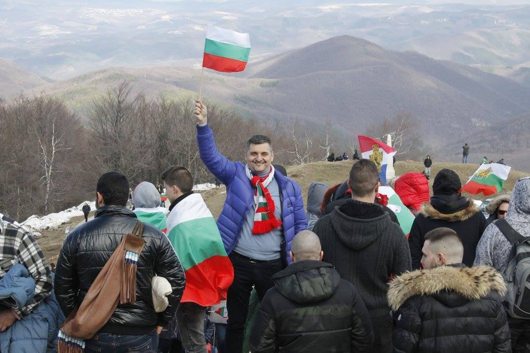 Кирил Добрев отива на Шипка въпреки забраната!