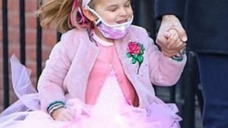 Леа на Ирина Шейк и Брадли празнува РД като принцеса (Родителите й се събраха за празника – Снимки)