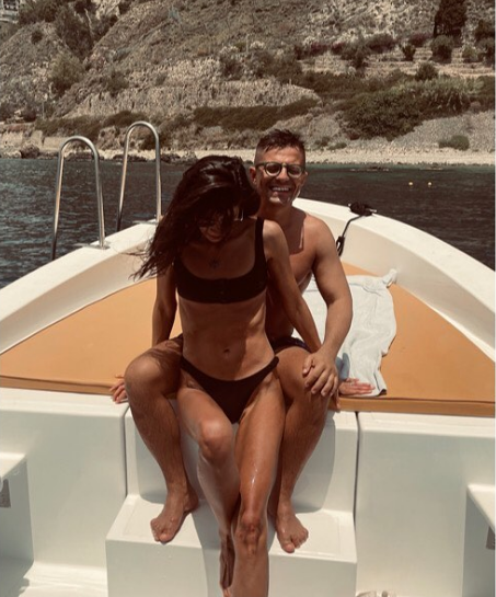 Емануела Толева и Андрей Арнаудов на романтична почивка в Италия (Вижте ги по бански – Снимки)
