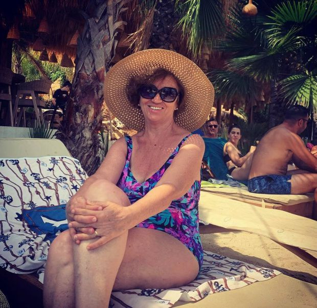 Натали Трифонова събра погледите по бански в Гърция (Няма да повярвате с кого е на почивка - Снимки) - Снимка 2