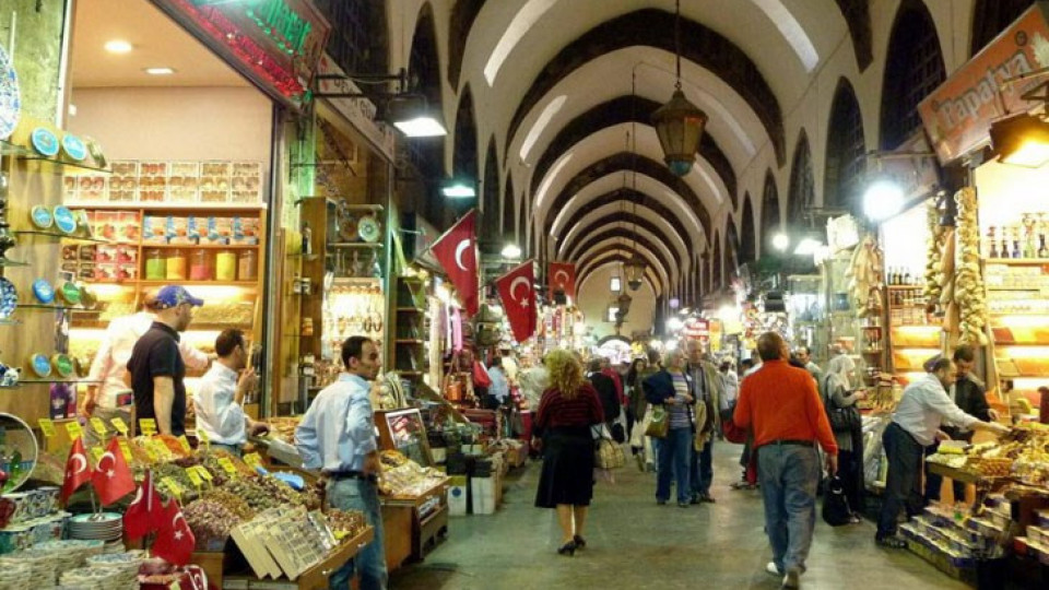 Турция пропищя от българските шопинг туристи