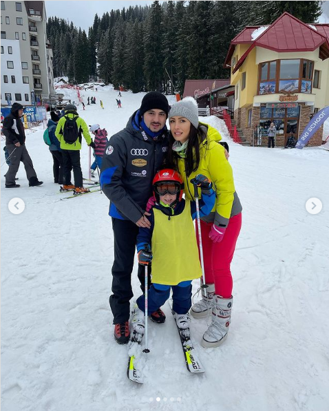 Джена заведе семейството на ски забавления в Пампорово
