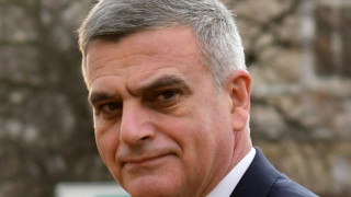 Стефан Янев приюти още един измамник в редиците си