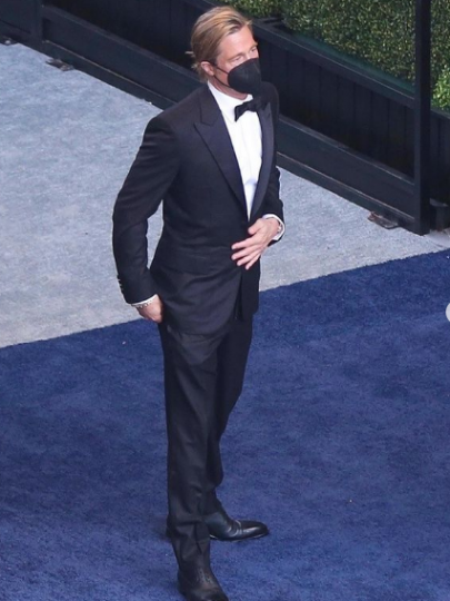 Дядо, а? Брад Пит събра погледите на Оскарите с дълга коса (Актьорът изуми с чар – Снимки)