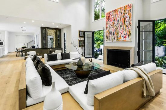 Камерън Диас с нов дом за 15 милиона долара! (Вижте в какъв лукс се шири с Бенджи и бебето - Снимки) - Снимка 3