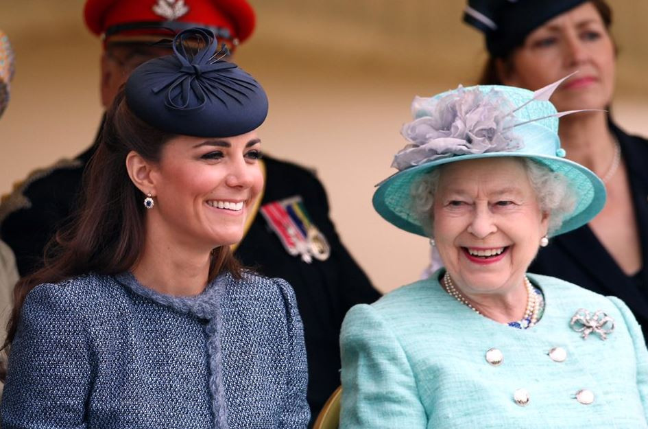 Кралицата призна Кейт Мидълтън за равна сн PA/Twitter Kensington royal