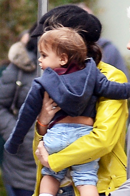 Амал Клуни показа едногодишния си син (Ексклузивни снимки на Александър) - Снимка 2