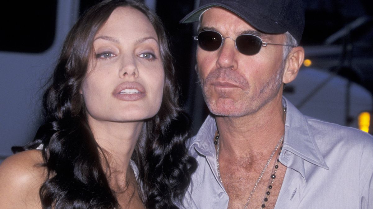 Бившият на Анджелина Джоли проговори за развода сн. Туитър