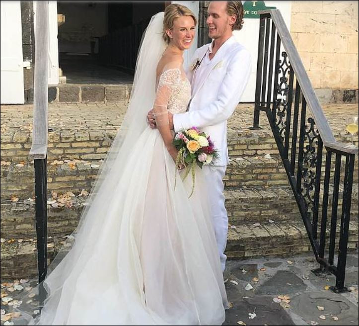 Братът на Парис Хилтън се ожени скромно сн. Instagram