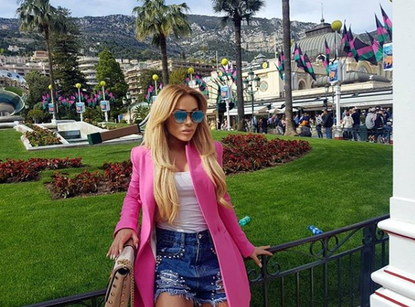 Нора Недкова се похвали с тузарската си почивка в Монако (Снимки как я глези Слави) - Снимка 2