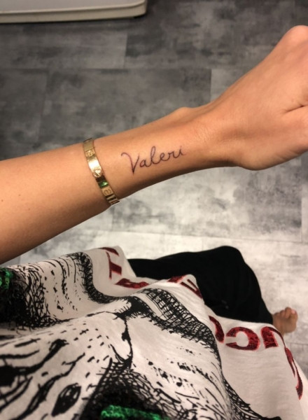 Изненада! Алисия си татуира името на Валери (Фото на придобивката й) - Снимка 2