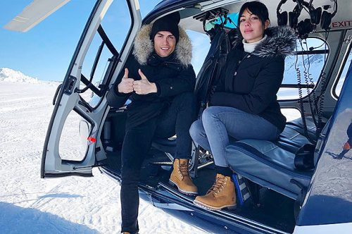 Роналдо и Джорджина нехаят за скандалните й снимки (Вижте как се забавляват в ски курорт - Снимки)