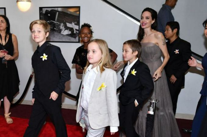 Анджелина Джоли поощрява свободния избор на децата си