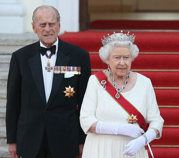 Кралица Елизабет хвърли в паника Бъкингам