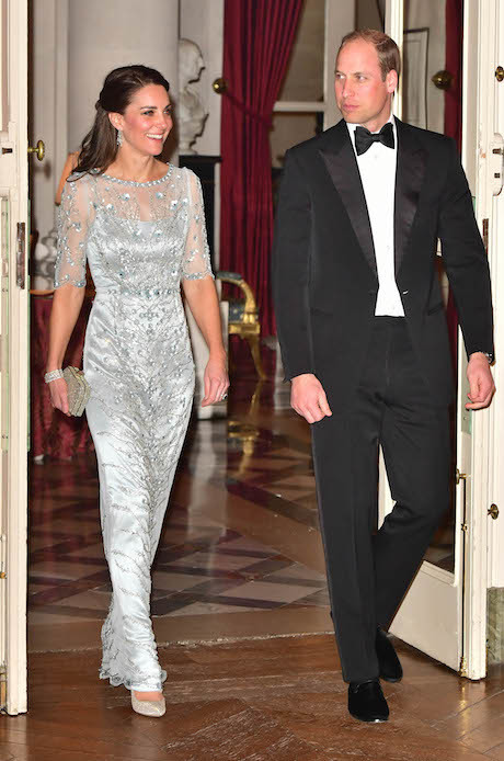 Кейт Мидълтън покори Париж със стил (Напук на скандалите с Уилям херцогинята сияе) - Снимка 3