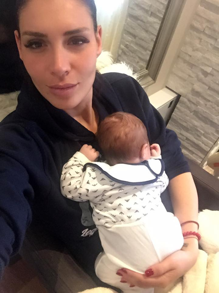 Златка Димитрова с бебето