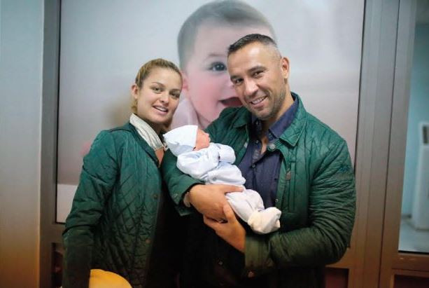 Яна и Петко със сина си Ян