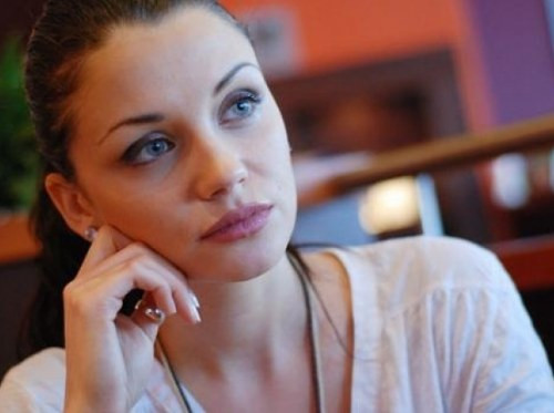 Диляна Попова трепери заради бебето 