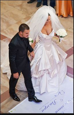 Сватбената рокля на Николета отдавна е одумвана в мрежата