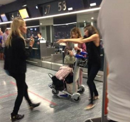 Кейт Мос спретна скандал на летище в Бодрум