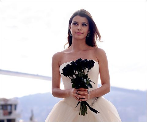 Берен Саат се омъжи тайно в САЩ, вдига втора сватба в Турция 