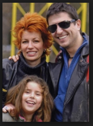 Асен Блатечки със съпругата си Катерина и момичето им