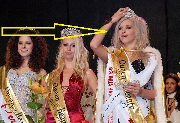 Бориса Тютюнджиева на конкурса Кралица на красотата - доста различна, нали?!