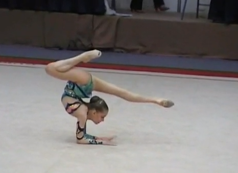 Ингрид от Мис България взриви нета като гимнастичка