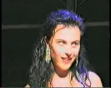 Камелия на конкурса "Мис Монтана" 1994
