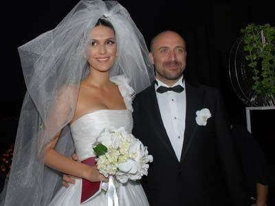Халит Ергенч и Бергюзар Корел си казаха "да" през 2009