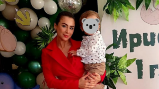 Ириан на Ася Капчикова чукна 1 годинка (Моделката се наконти като даскалица за празника – Фото)