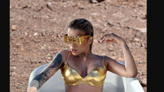 18+! Диона стана за срам в мрежата (Взеха я за магистрална труженичка заради неприлични снимки )