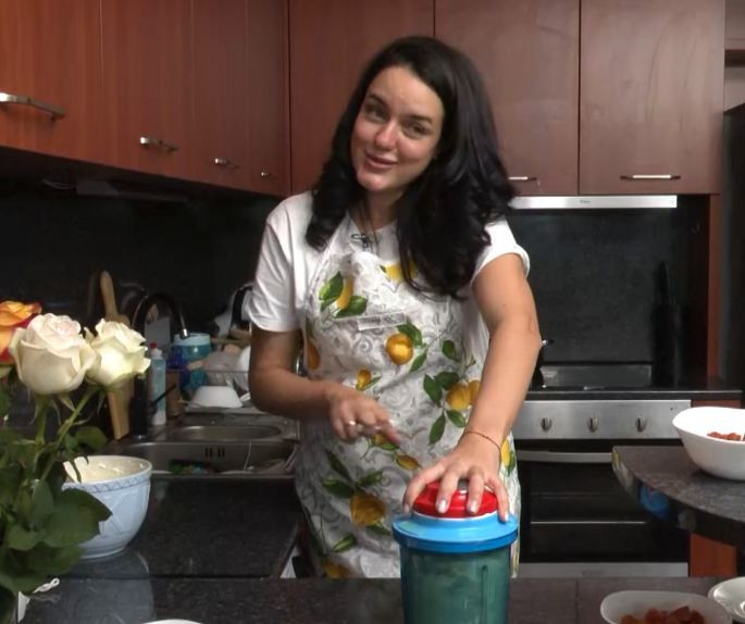 Калина Крумова – добър кулинар, но негостоприемна домакиня (Съсипа настроението на гостите в Черешката)