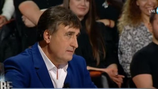 Веско Маринов скочи на Рачков: Затваряй тая уста, отвратителна е! (Още на първия лайв на Капките се счепкаха - Снимки)