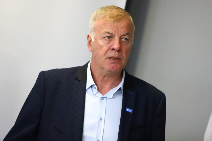 Сираков се съгласи безропотно с мераците на Румен Чандъров за нов треньор на „Левски“