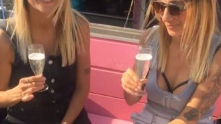 Тризначката Надежда стигна дъното: Спи на улицата в Лондон, в кашон и моли за подаяния! (Снимки)