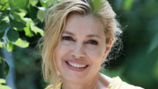 Актрисата Ернестина Шинова: Никак не ми е лесно да си затварям устата, но вече правя опити