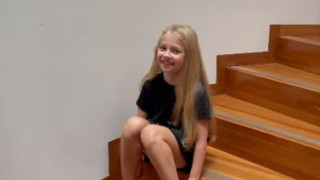 Съпругът на Алла Пугачова  показа 9-годшната им дъщеря (Лиза порасна и одра кожата на майка си – Снимки)