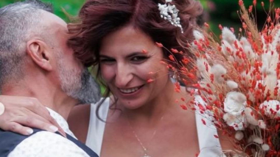 50-годишният Калин Вельов мина под венчило с гаджето си Ирина Вълкова (Кумуваха им Фицата и приятелката му – Снимки)
