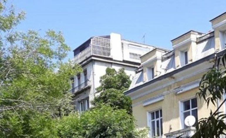 НЕВОЛИТЕ НА ПРИМАТА: Лили се съди с комшии за тераса