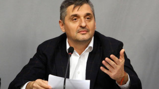 Кирил Добрев изправен пред нов проблем заради изключването му от БСП