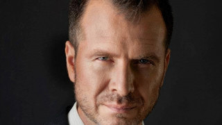 Актьорът и певец Симеон Владов: На 12 години останах сирак точно навръх рождения си ден